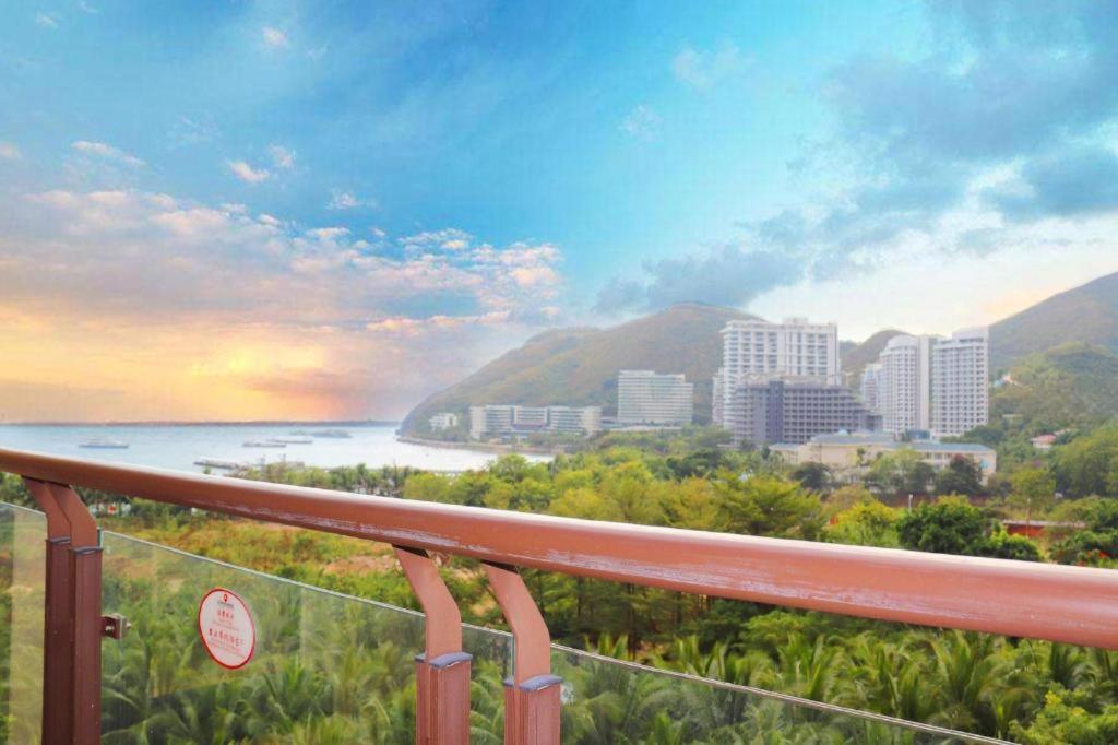 Sanya Shanghai Huating Boutique Resort Hotel Luaran gambar